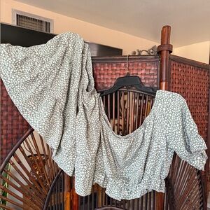 Green White blouse and skirt set with flowers